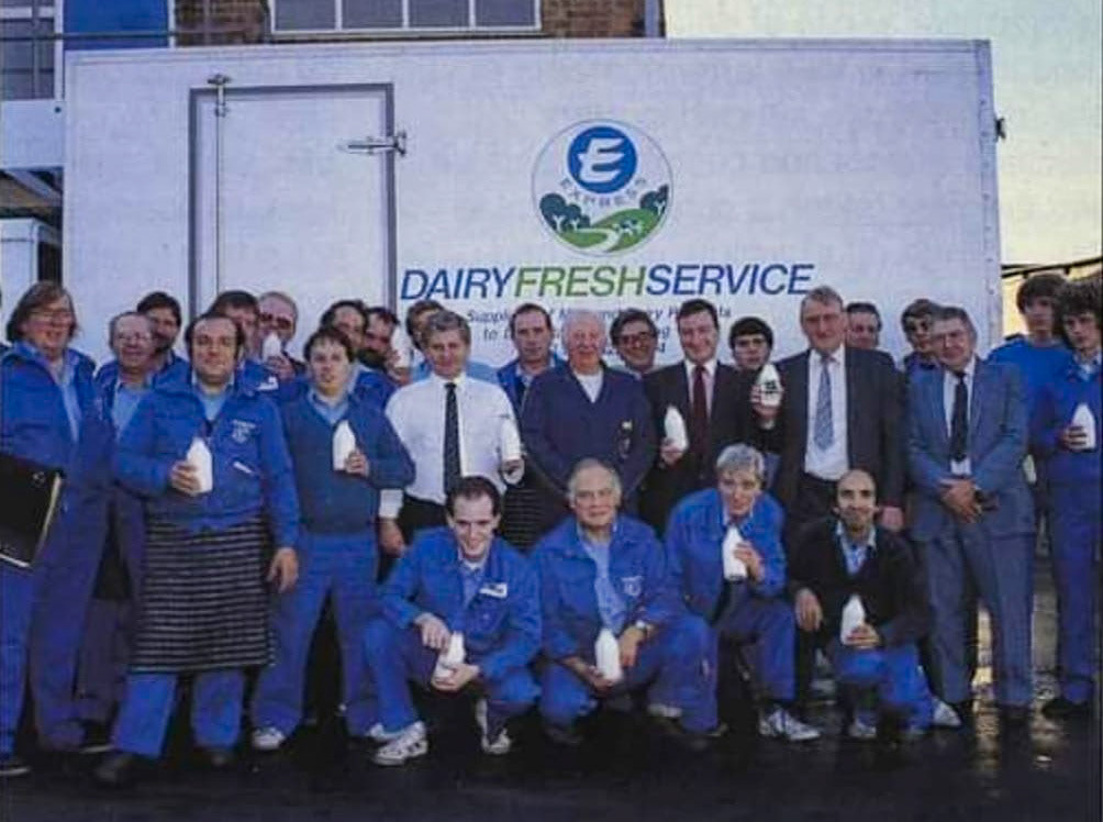 1986/7 Nine Elms. Nigel Patrick comments "About 1986/7, I'm in the back row." (Courtesy Nigel Patrick)