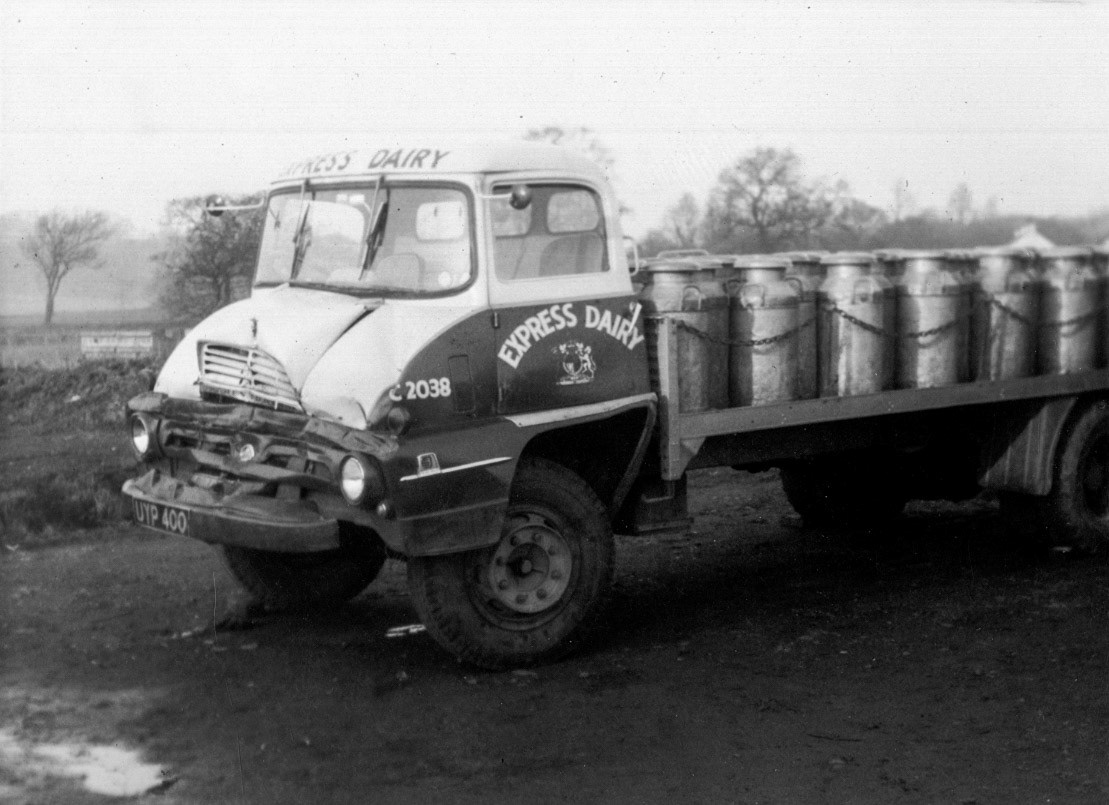 Don Hansford comments "Raymond Hooper drove this lorry". (Courtesy Don Hansford-Keith Sweetland)