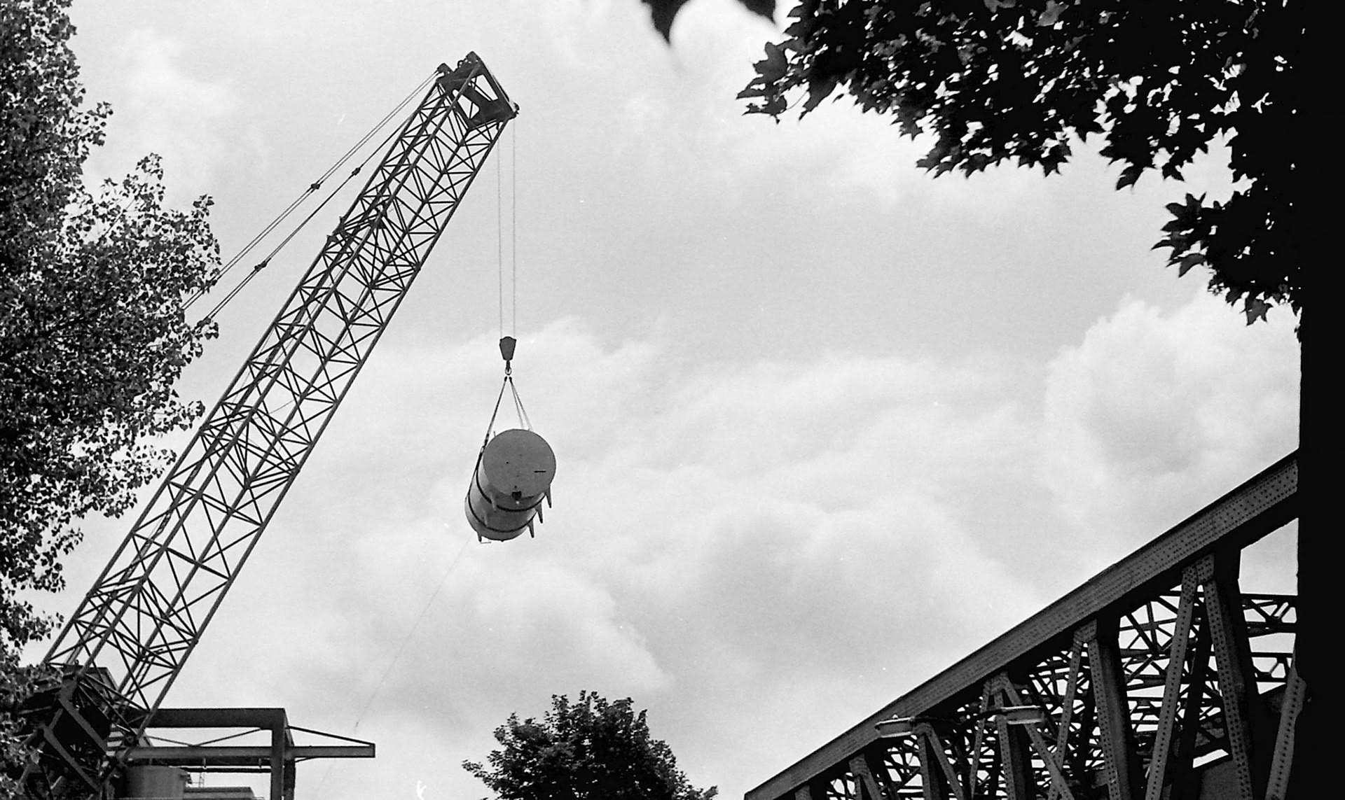 1979 South Morden-new bulk detergent tank installation. (Photographer Sam Jones)