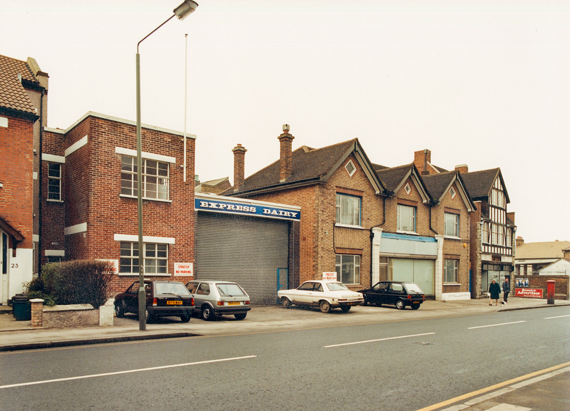 1989 Bromley Processing demolition. (Pictures by Tony Isbit, on loan from Colin Bristow)