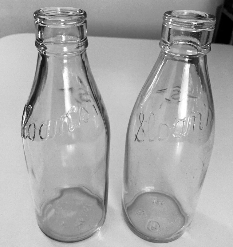 1970's? Sloan's Dairies milk bottles (Courtesy www.ebay.co.uk/itm/335692807911)