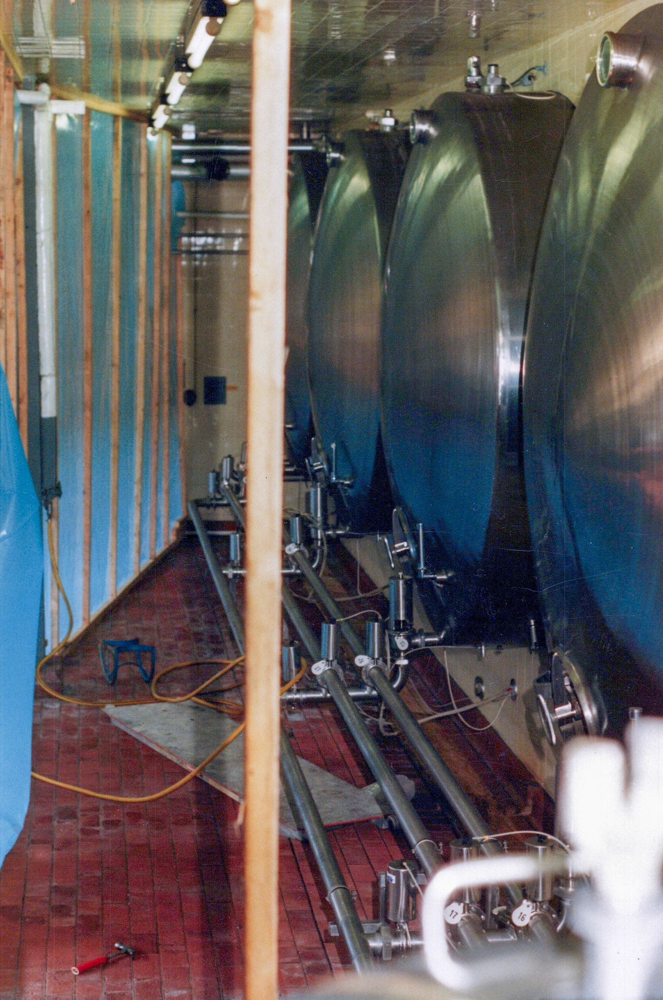 1980's Appleby Spray Drier Installation. (Courtesy David Atkinson)