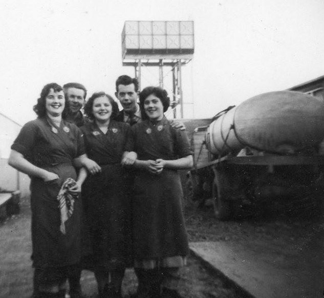 Minsterley Group. Norma Waters comments "Doreen Jones now Bailey, unknown, unknown, Horace Bishton and Jennifer Challinor (Broadhurst)." (Courtesy Monica Corfield, Pontesbury past and present FB Group)