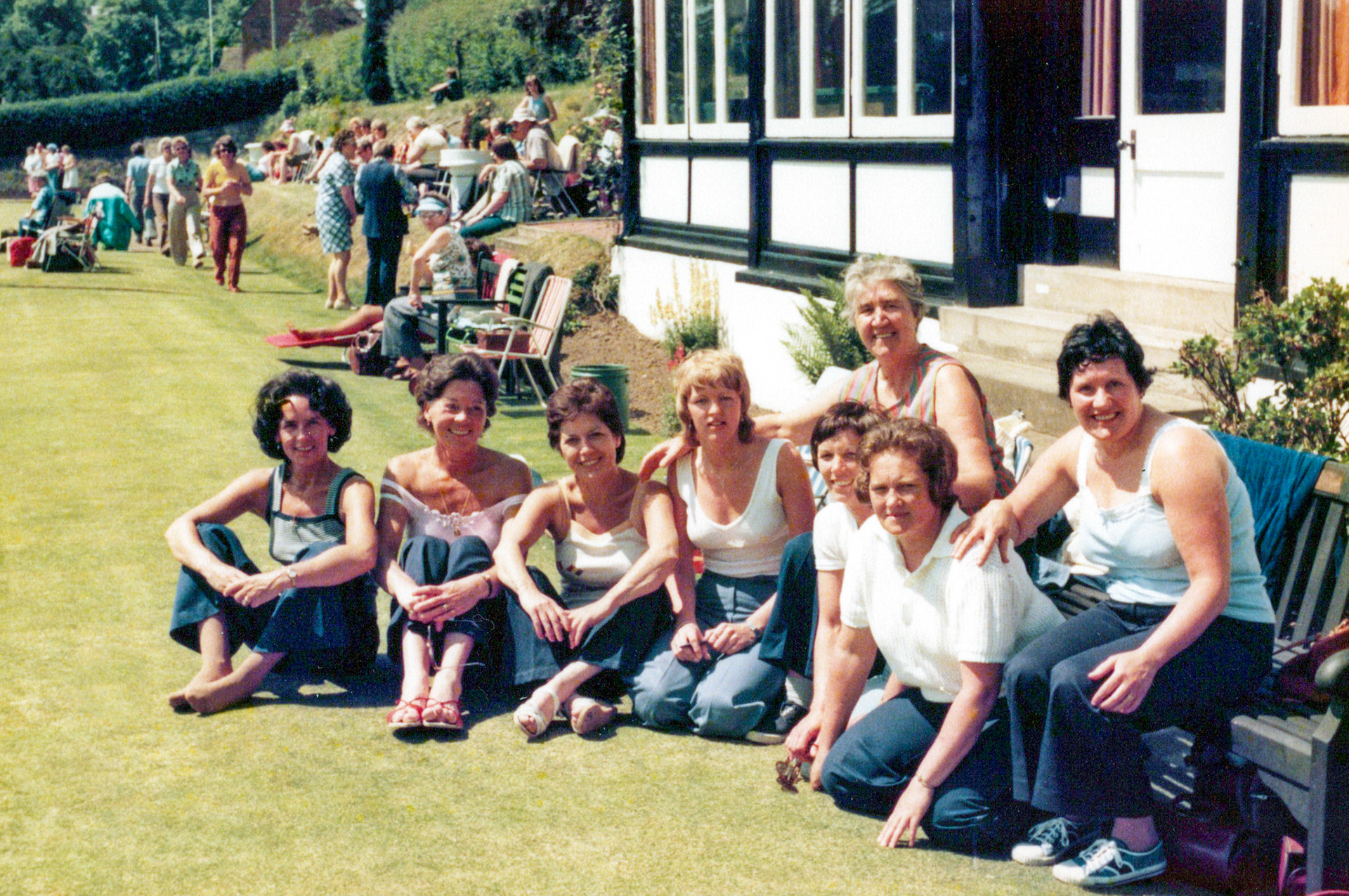 1980's Minsterley Bowling Club. Peter James Nicholls identifies Severnside Bowling Club. Jackie Thomas identifies Sheila Davies left, Wendy Davies right. (Courtesy Joe Lyons)
