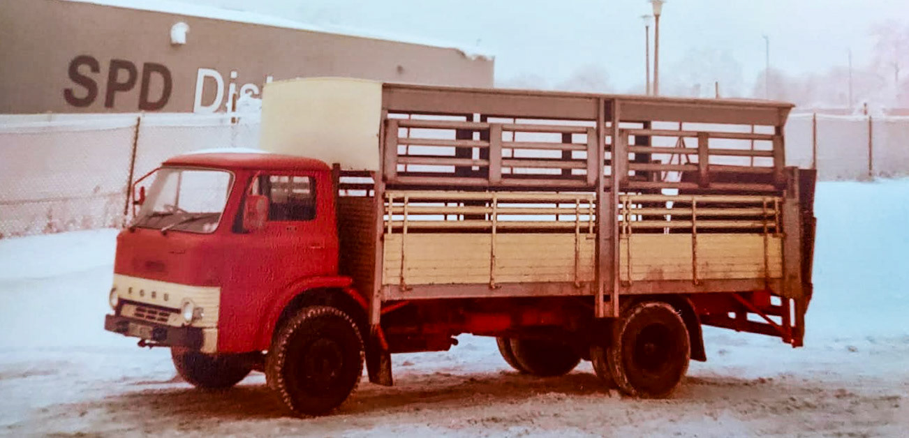 1982 Cliffords Dairies delivery vehicle, Ford (Courtesy Grantley Kingscott)
