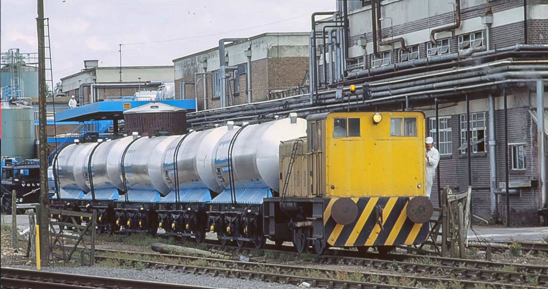 1974 Unigate Foods, Chard Junction. Ruston 165 DM with Gardner 18 litre 6L3B engine, fitted in the late 1970s and ran until 1987 when it was disposed of to the Cholsey and Wallingford railway. (Still from https://www.youtube.com/watch?v=CDmzyypHEZE, photo Brian Pibworth)