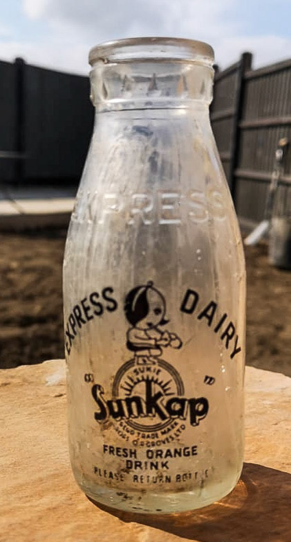 1960's enamelled bottle, Yorkshire. (Courtesy Mel Mason)