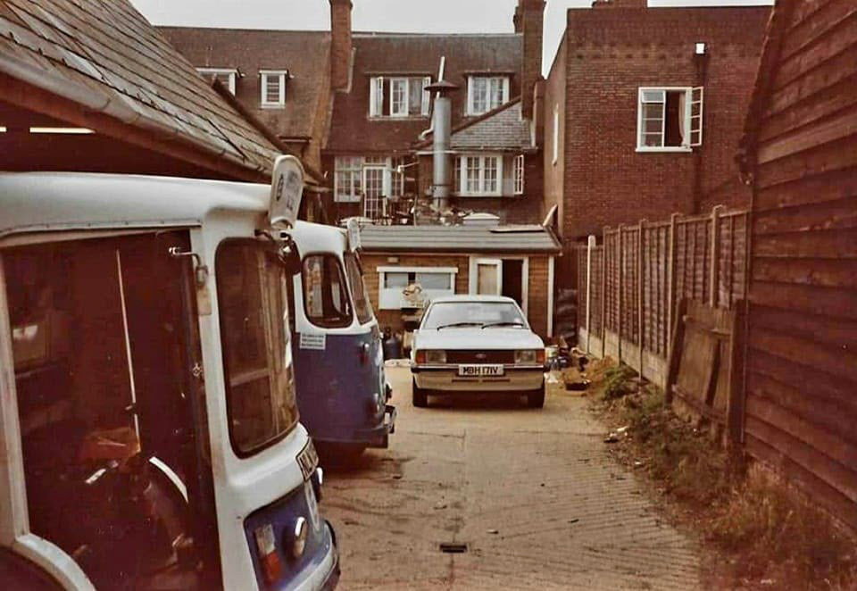 1980's Amersham, before the move to the new depot, merging with Chalfont, in 1984. (Courtesy Express Dairy Memories)