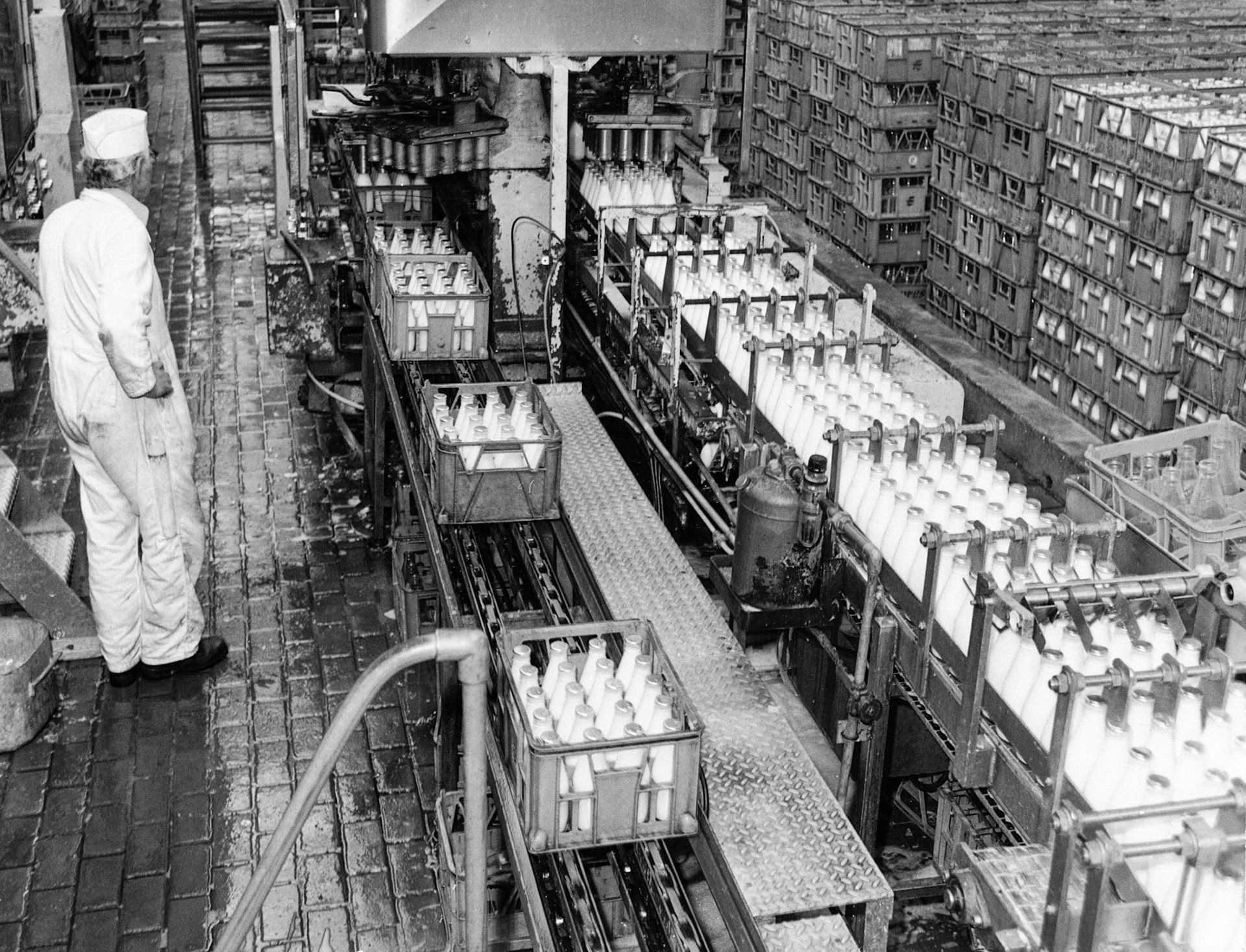 1970's Re-crater operation after re-equip of bottling plant