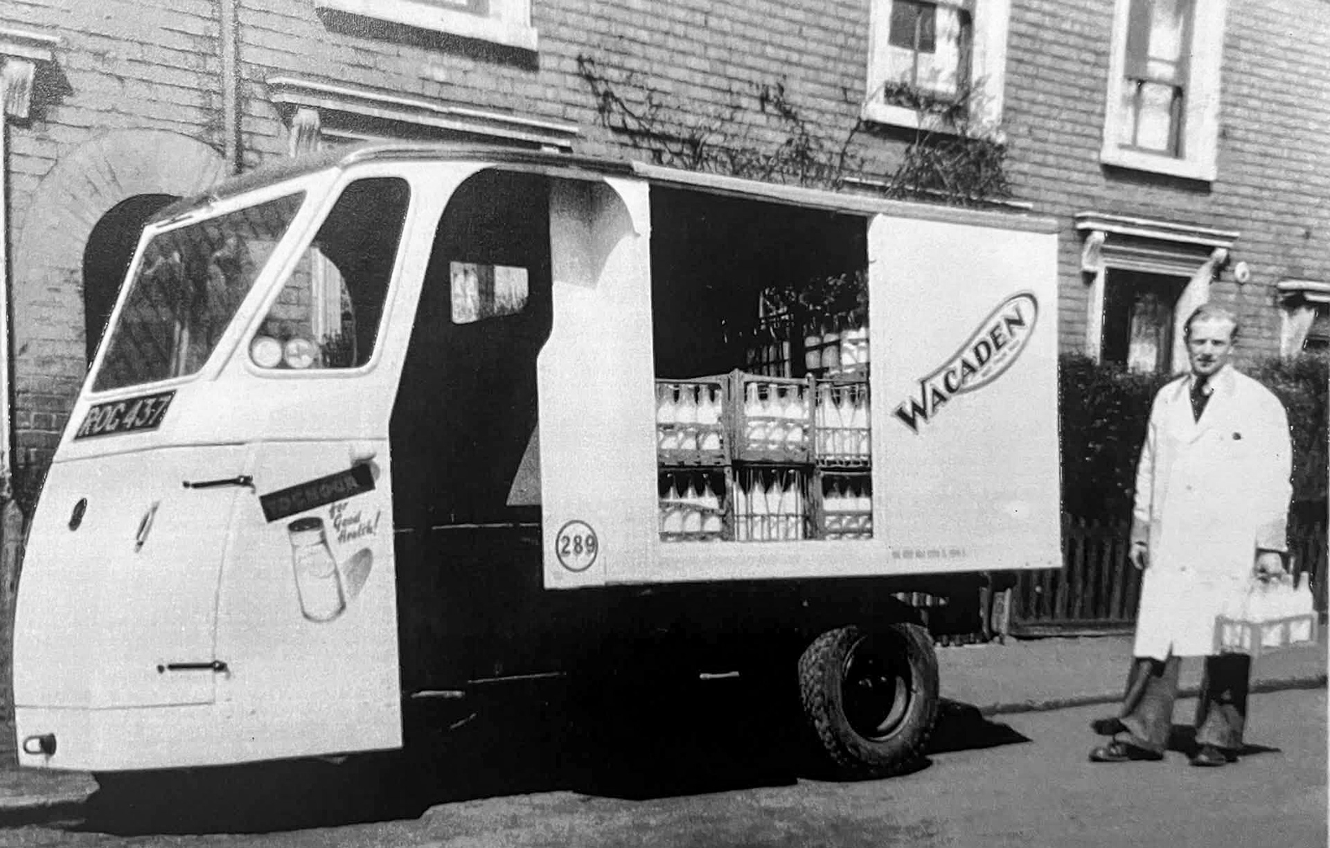 1950s Wacaden float ROG 437, Co: 289. Wacaden was the trading name of Wathes, Cattell &amp; Gurden Ltd, of Nova Scotia Street, Aston, Birmingham. (Courtesy Paul Luke)