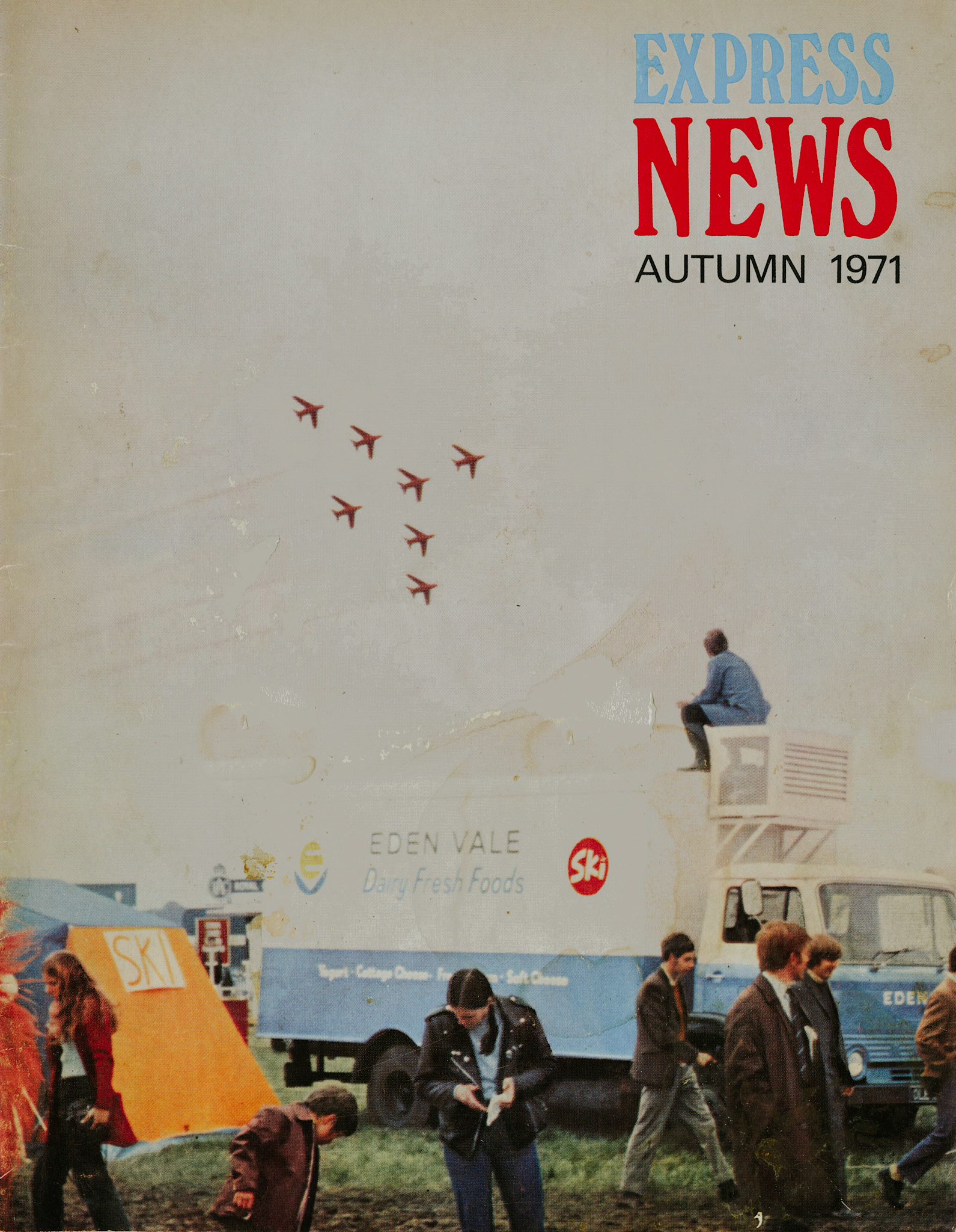 1971 Eden Vale at the Biggin Hill Air Show, with the Red Arrows above.(Courtesy Doreen Williams)