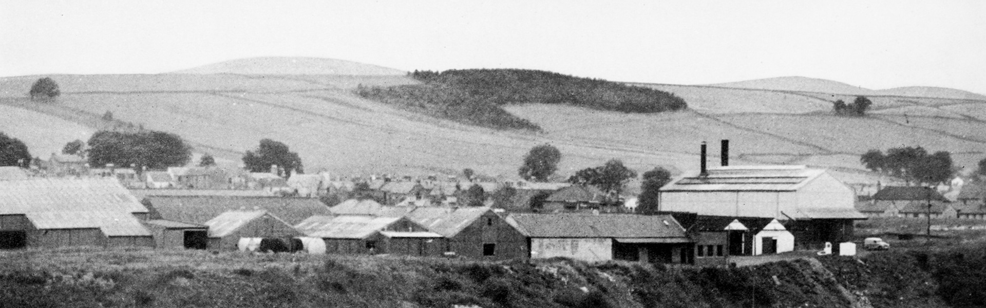 1961 Sanquhar Creamery on the banks of the River Nith. Wilma Queen comments "I used to go meet my dad on his way home from work with his milk can-we stayed at Bells Crescent at the time. My dad was Johnnie McLean x" (Express News Autumn)