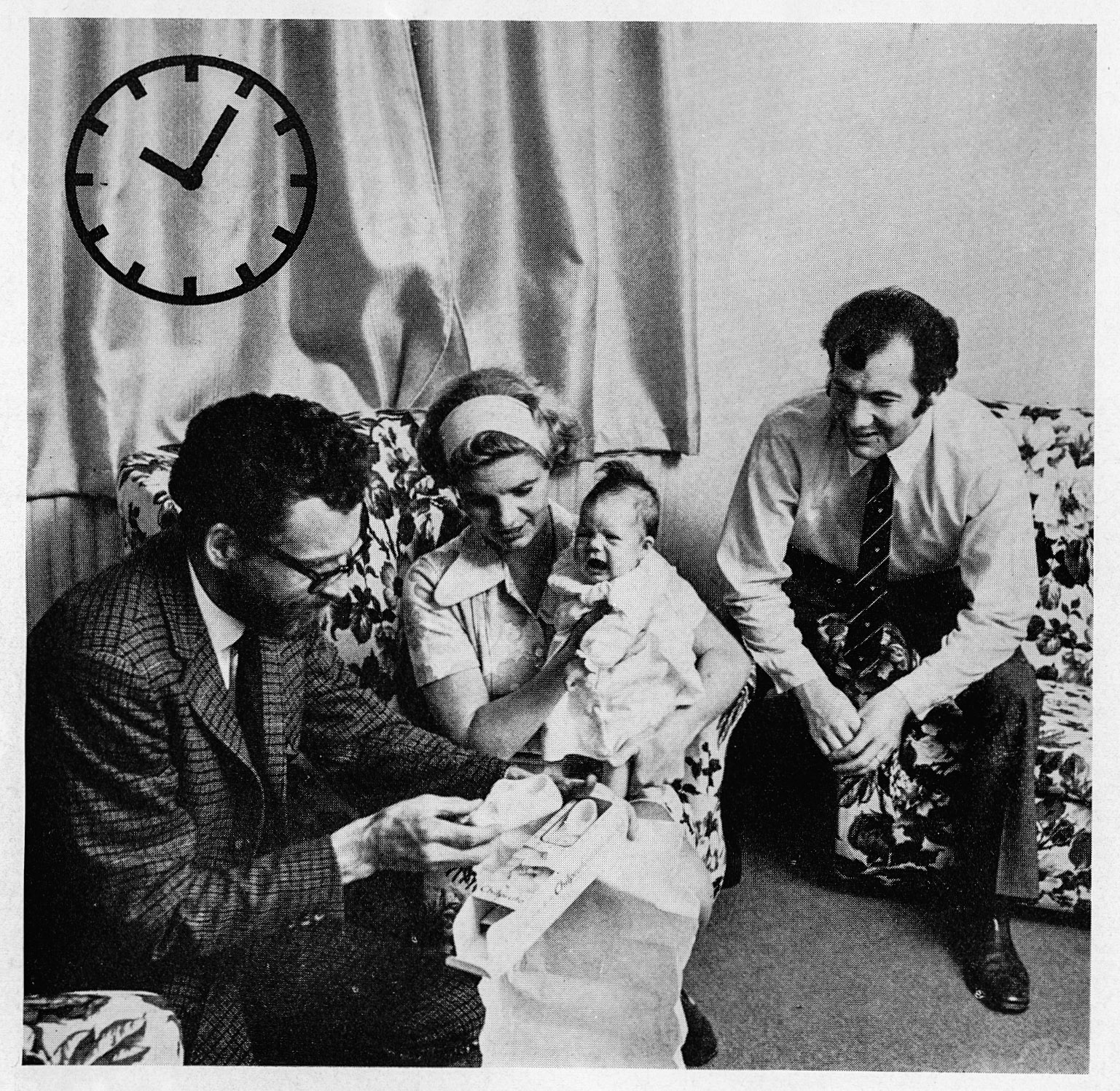 1973 Wyn Roberts with Adam McCartney (Staplemead Manager) and wife Catherine (ex Cuddington) and their daughter Sally