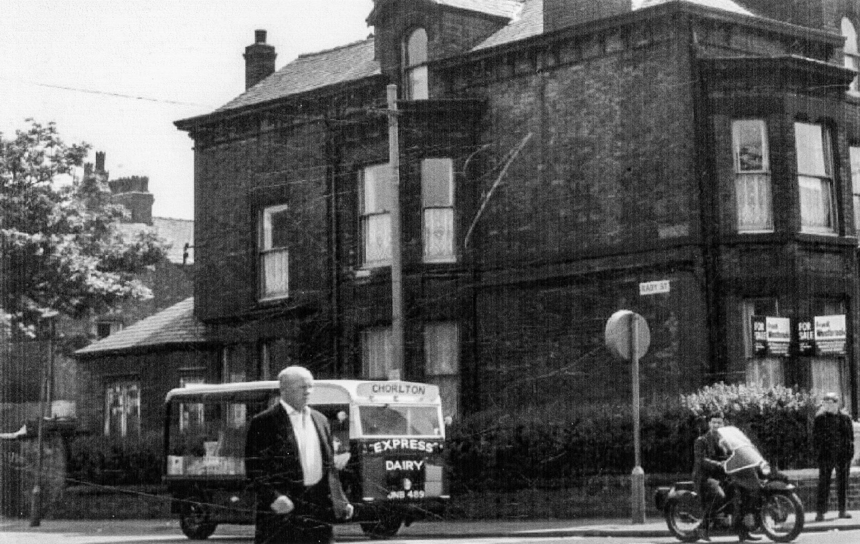 1960s float JNB 489 from Chorlton Depot. (Courtesy Dave Fane)