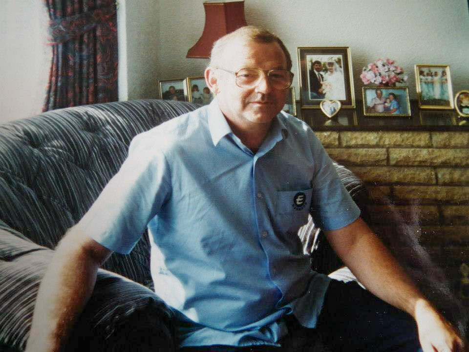 1990's?  Hillingdon-Mike Watkins. Donna Goldsmith comments "My Dad... Michael (Mike) Watkins worked for Express in Hillingdon, he delivered milk for years during 1980's 1990's. Sadly no longer with us but fondest memories helping him on his rounds in Hillingdon, Ruislip, Ickenham, and Uxbridge ❤️" (Courtesy Donna Goldsmith)