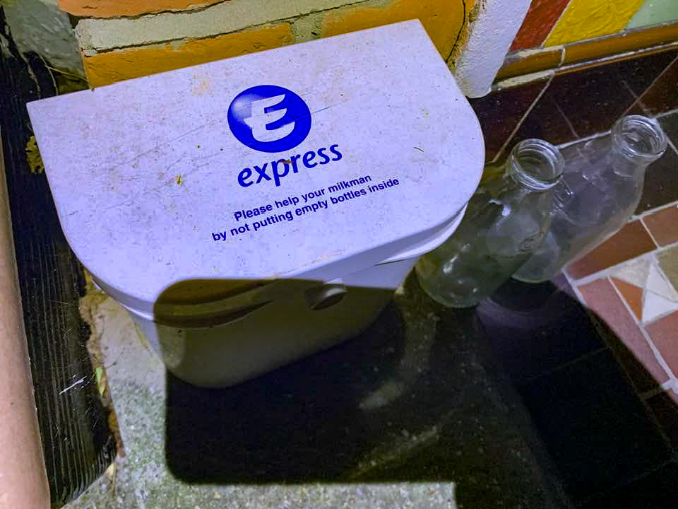 Steve Reynolds comments "I’ve been serving this customer for over 20 years and the box is still going strong". (Courtesy Steve Reynolds).