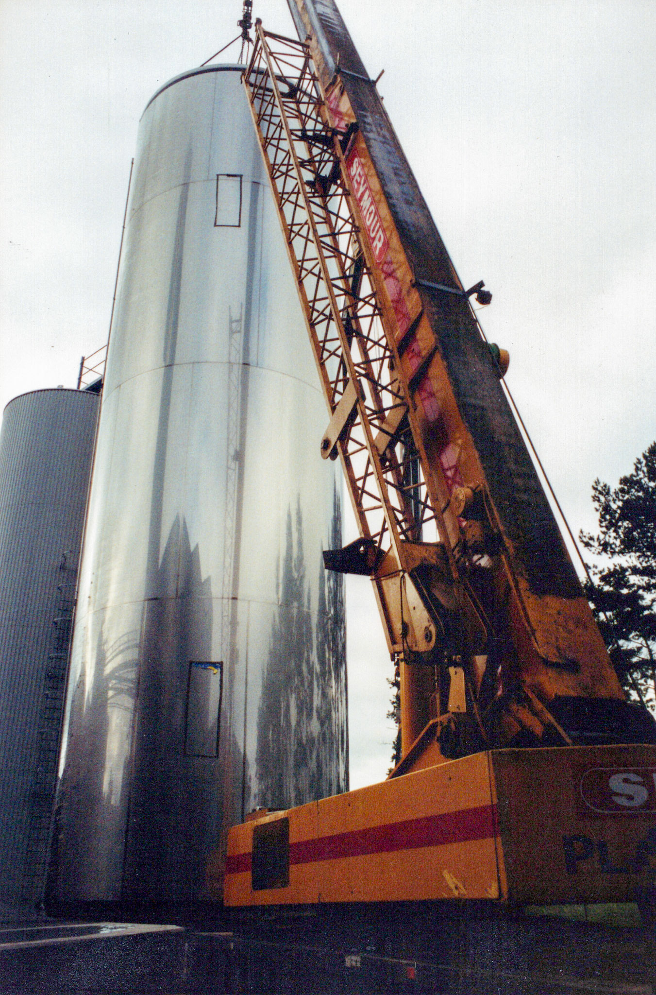 1980's Appleby Spray Drier Installation. (Courtesy David Atkinson)