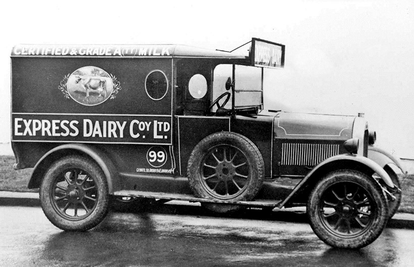 1926 This Morris Cowley was purchased by the Express as a 10cwt van and milk float. A classic ‘squashed’ Bullnose on chassis no 169743, fleet no 99, RP 3530, it was first registered in Northampton, in 1926, but was purchased second-hand from Freeman & Fisher of Eltham High Street in April 1929. No record of maintenance costs exist for this one, but it passed to the Ranburn Magneto Company in Greenwich in June 1932 for £5; the name of Ranburn still trades in the area. (Courtesy The Express Dairy Motorised Fleet, Allan Bedford, Heritage Machines)