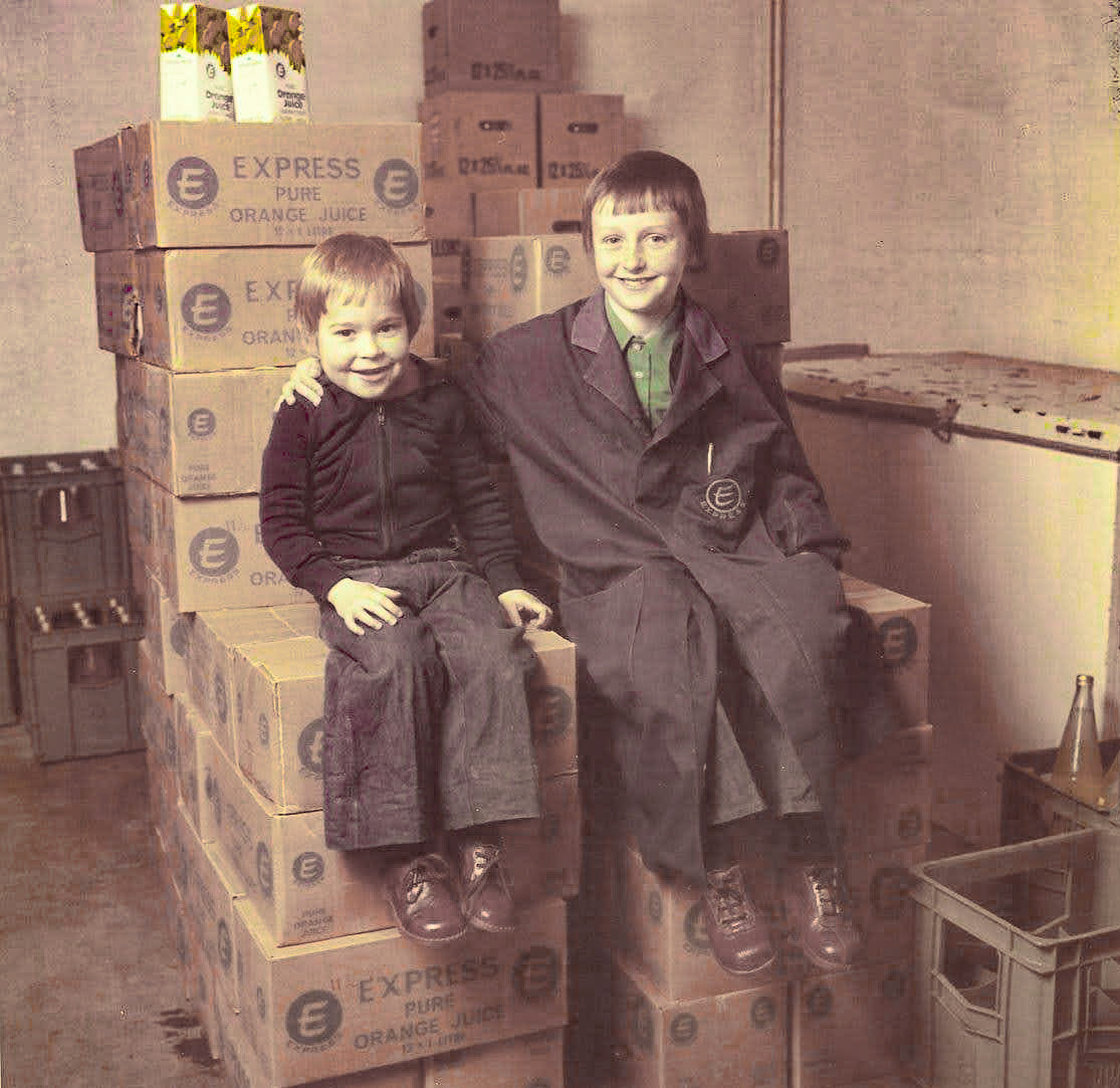 1977/8 Stevenage. Bob Sharman remembers "I was working in the servery when the first edition of an Express magazine was launched. I was asked by Head Office to be part of the photo shoot, which included my lads (who are now in their 50’s). Note the Corona crates in the corner, after we had taken over Corona soft drinks deliveries." (Courtesy Bob Sharman)