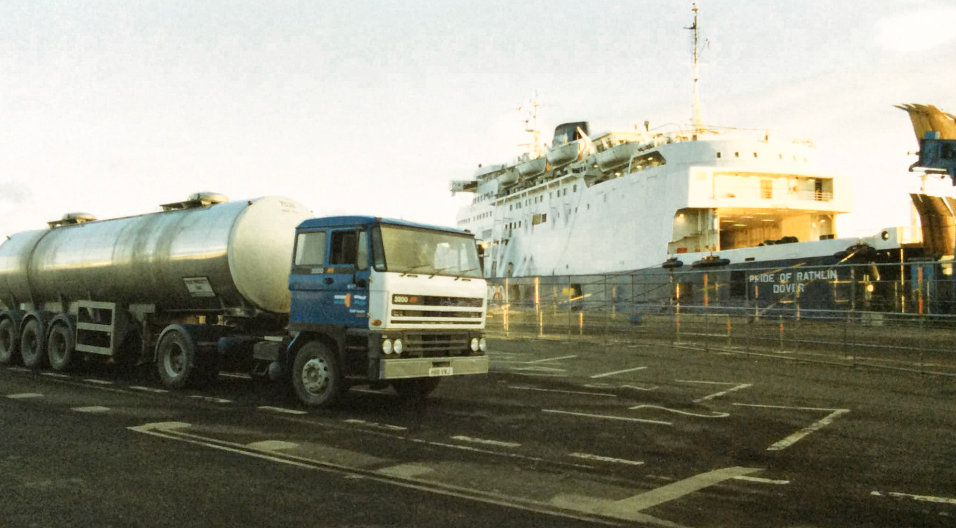 2000’s H116 VWJ and tank 538, based at Appleby when we were Coldstream, just off the Cairnryan-Larne ferry on route to Bailieborough Eire with milk from Appleby. We used to tip, wash out, and reload at Bailieborough with milk for Ashby De La Zouch. Sometimes we came back via Belfast-Stranraer or Warrenpoint-Heysham. (Courtesy Iain Dargue)