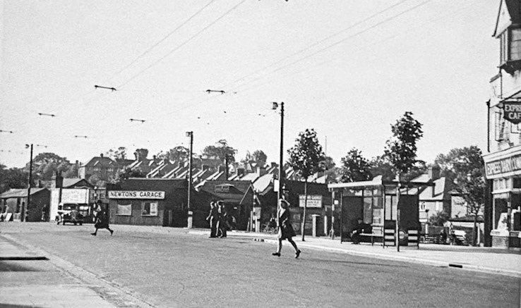 1950's Station Road, Barnet-Express Dairy Café (Courtesy Popplestone's Collectables, eBay)
