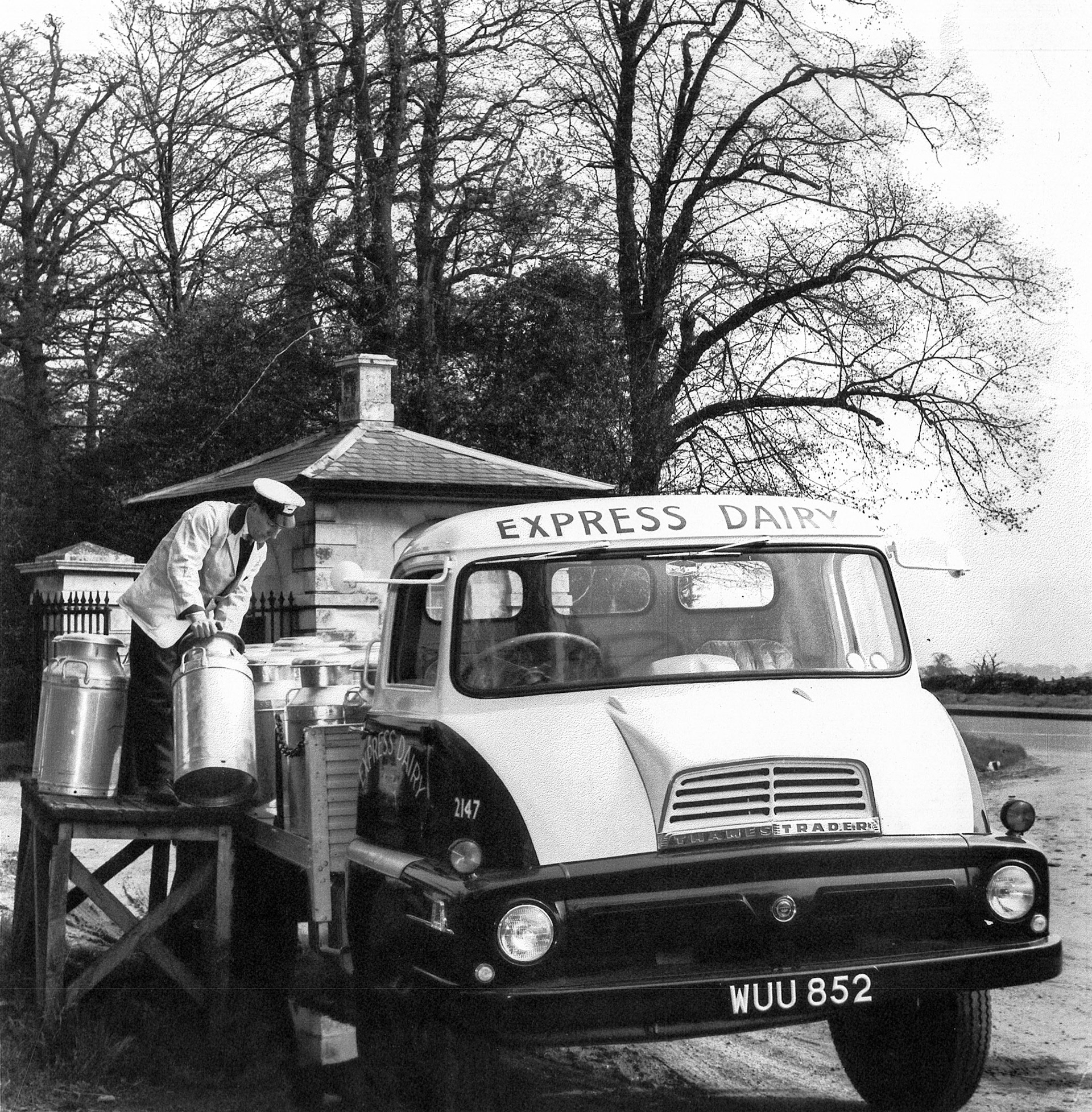 1960's Churn Collection. Thames Trader WUU 852 (Courtesy Paul Luke)