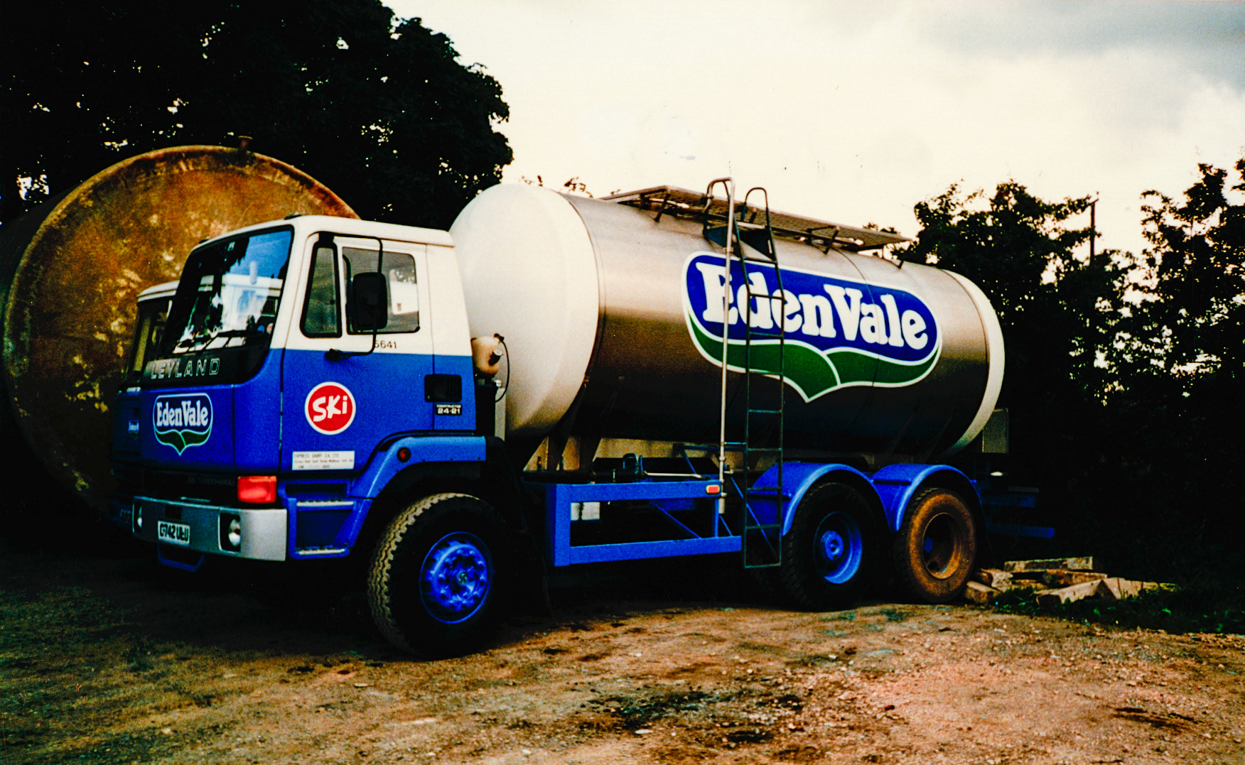 1990's Appleby Tanker. Colin Kirkham comments "I did changeovers at Appleby from Minsterley, skim for Scotland."  (Courtesy Dave Fane)