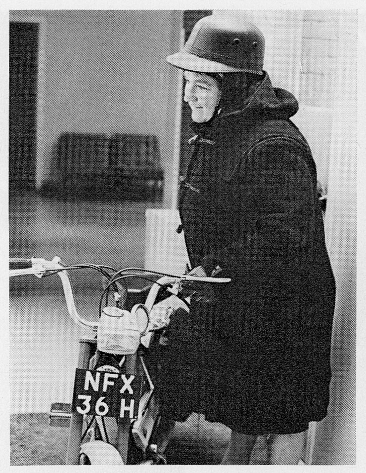 1975 Hunt's Dairy Switchboard operator