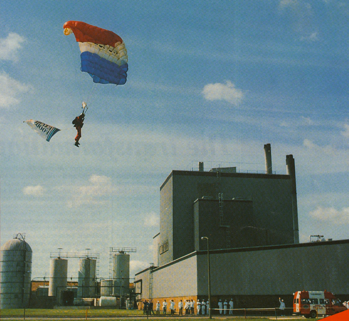 1989 Red Devil parachutist carries the EFG flag as he descends on North Tawton, fromExpress News March 1989 Front Cover