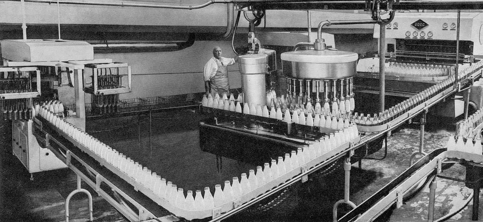 1957 Hammett's Dairies brochure extracts-bottle washing and filling. (Courtesy Michael Mitchell)