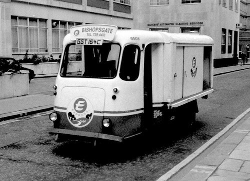 Bishopsgate W&amp;E Reg: GGT 164C Fleet: WM36  (Courtesy Michael Aldread)