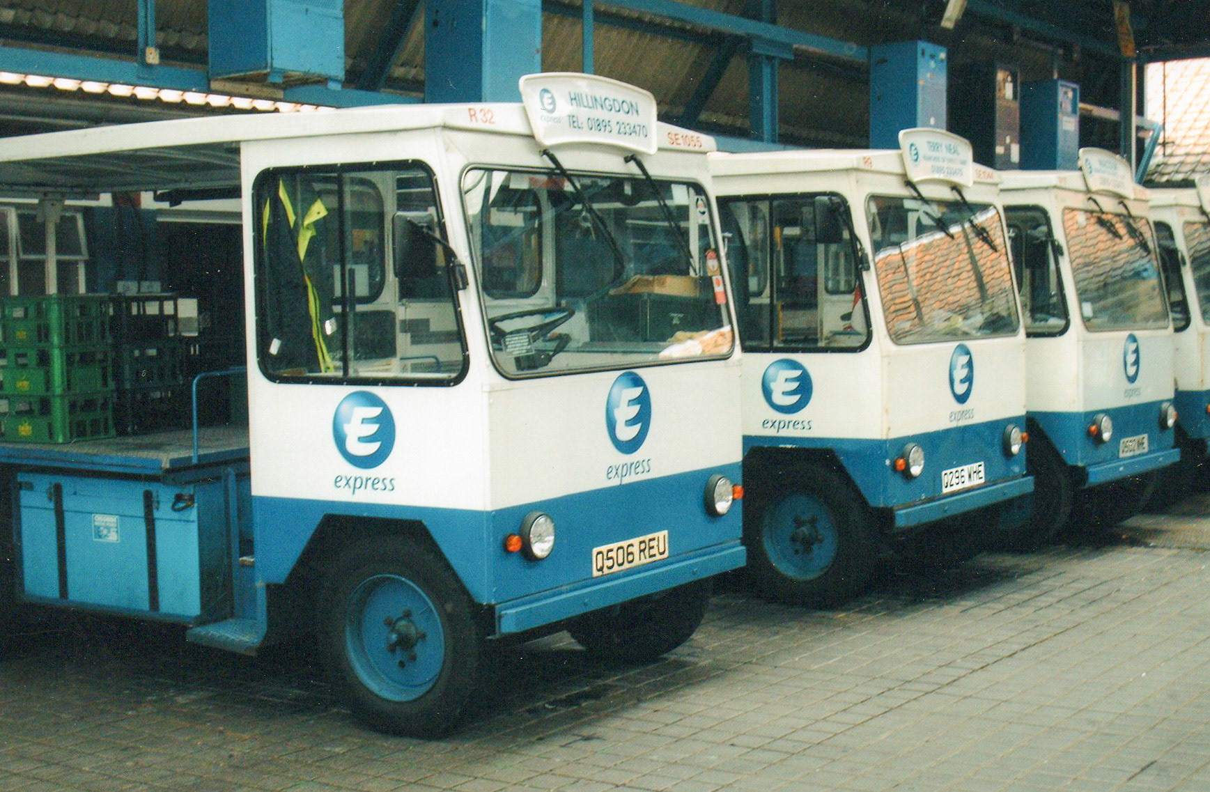 Hillingdon Reg Q506 REU, Fleet SE 1055 (Courtesy Michael Aldread)