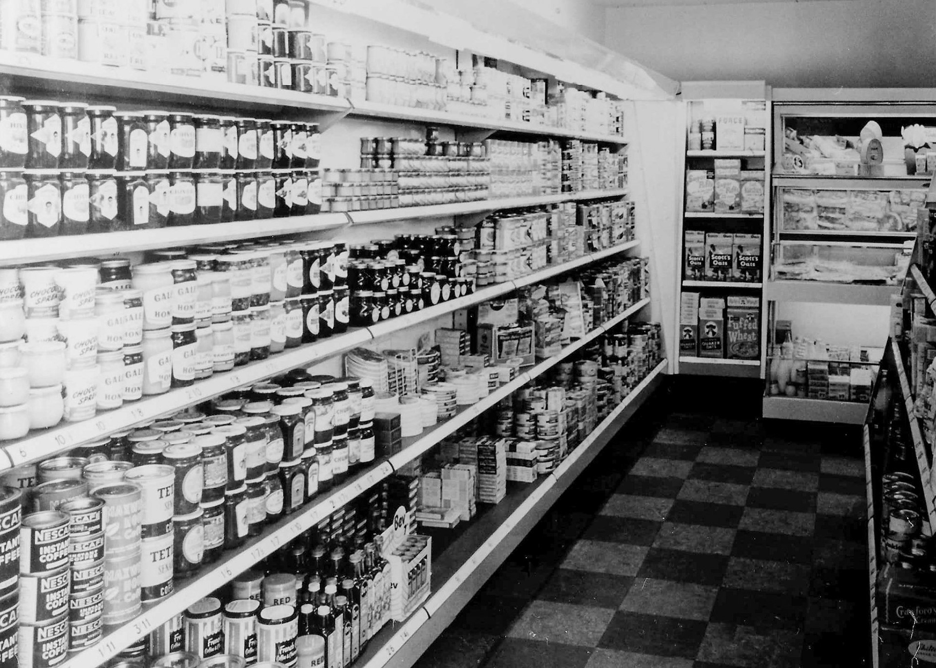 1960's? New Barnet Shop (Courtesy Paul Smith)