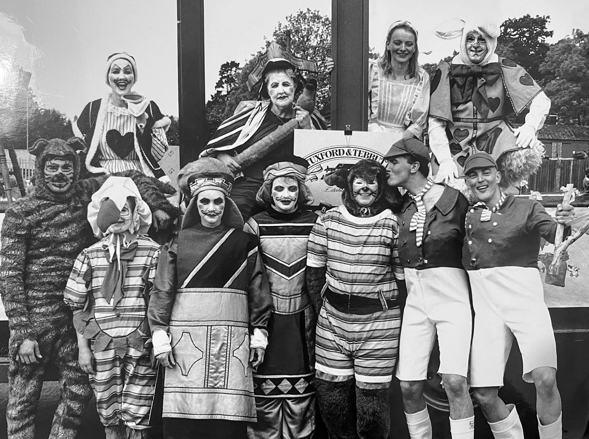 1989 Tuxford &amp; Tebbutt. Fiona Starbuck comments "The 'tiger' far left is my uncle, Anthony Wright." Andy Robinson adds "I'm bottom right with Lee Chandler next to me." (Courtesy Fiona Starbuck)