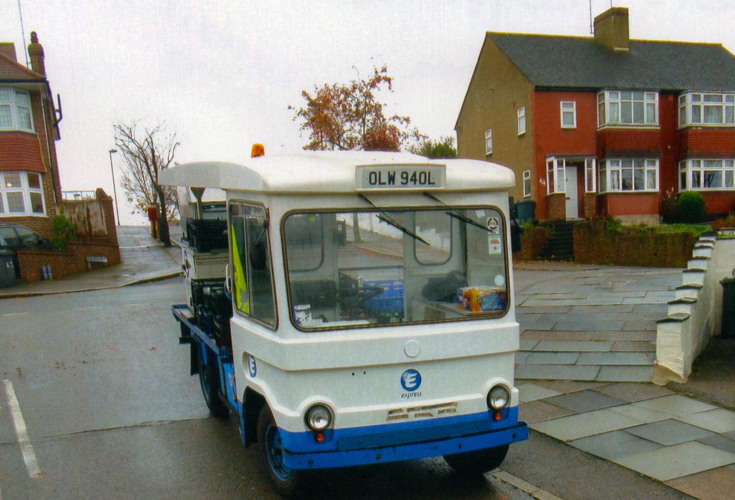 Edmonton Depot, milkman is Martin Ayres, location East Barnet. Photo by Paul Smith (Courtesy Michael Aldread)