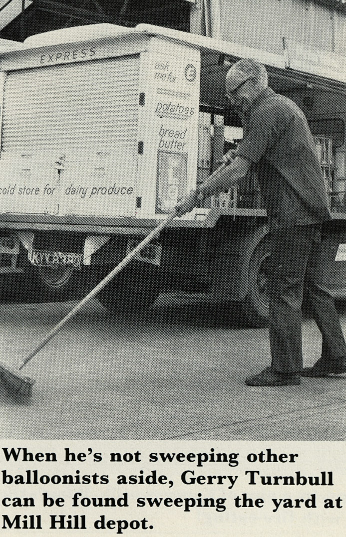 1980 Gerry Turnbull from Mill Hill Depot is champion balloonist. Lynne Mcdowall comments "I was Chief Clerk there from 1981 until it closed, happy days".  (Express News October)