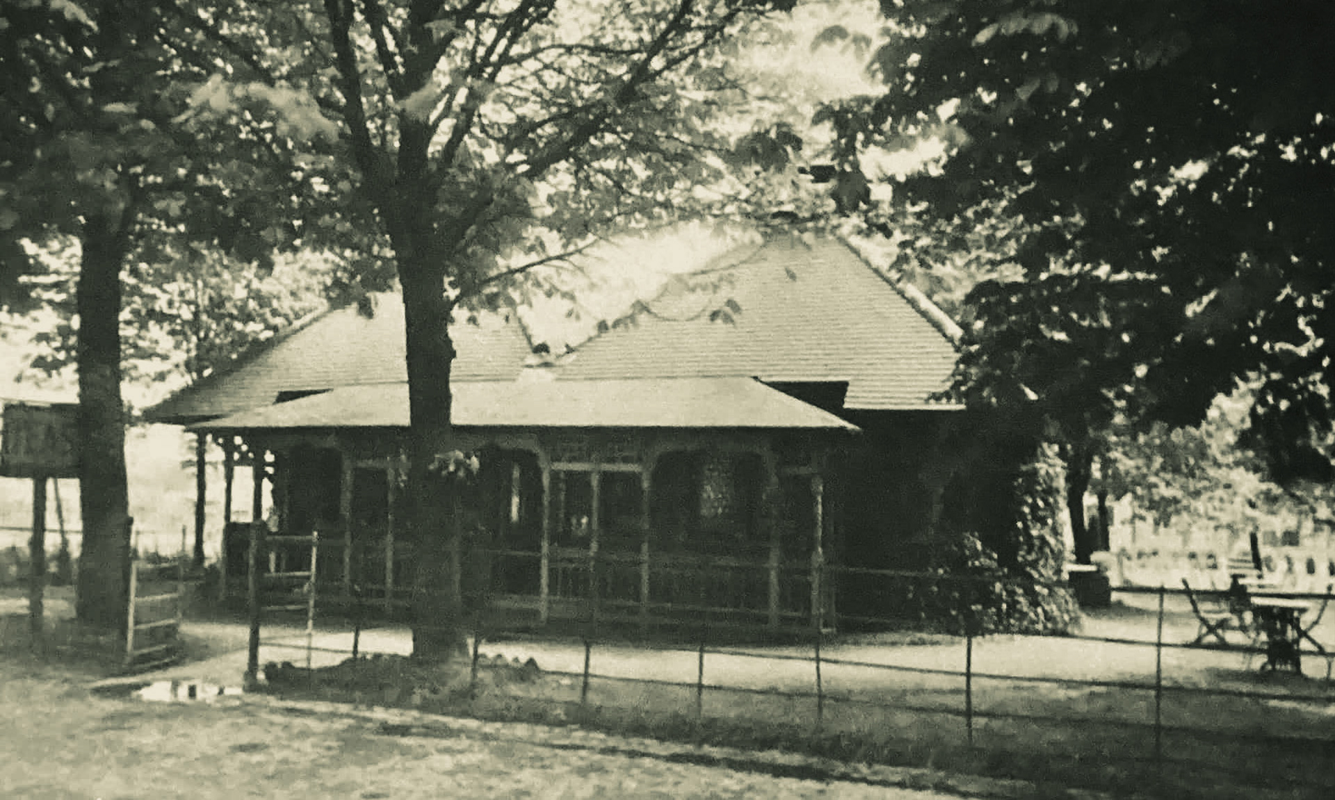1890's? College Farm, Finchley (Courtesy Michael Aldread)