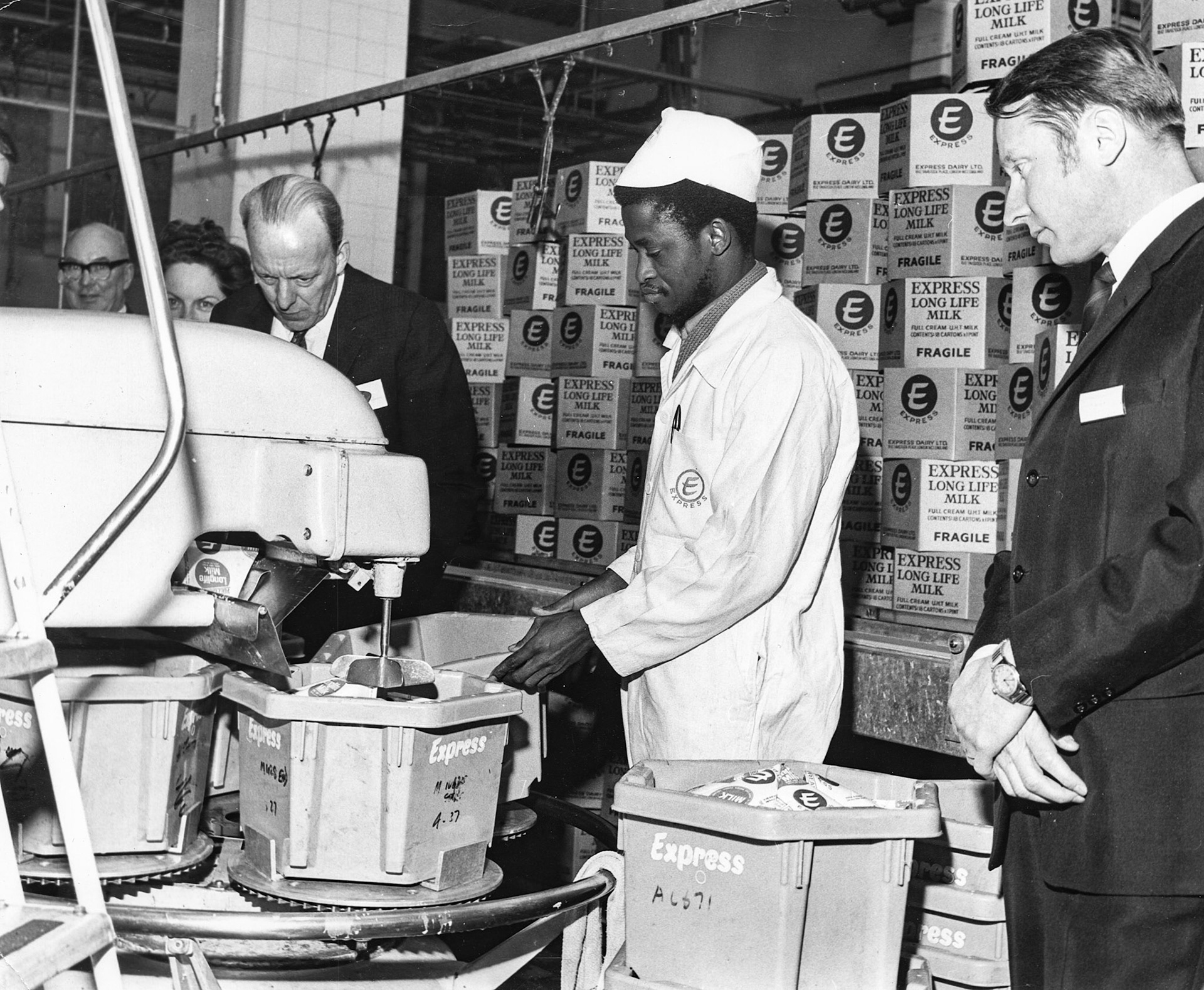 1970s? South Morden UHT Tetrapak filling, watched by Michael Heseltine. (Courtesy Paul Luke)