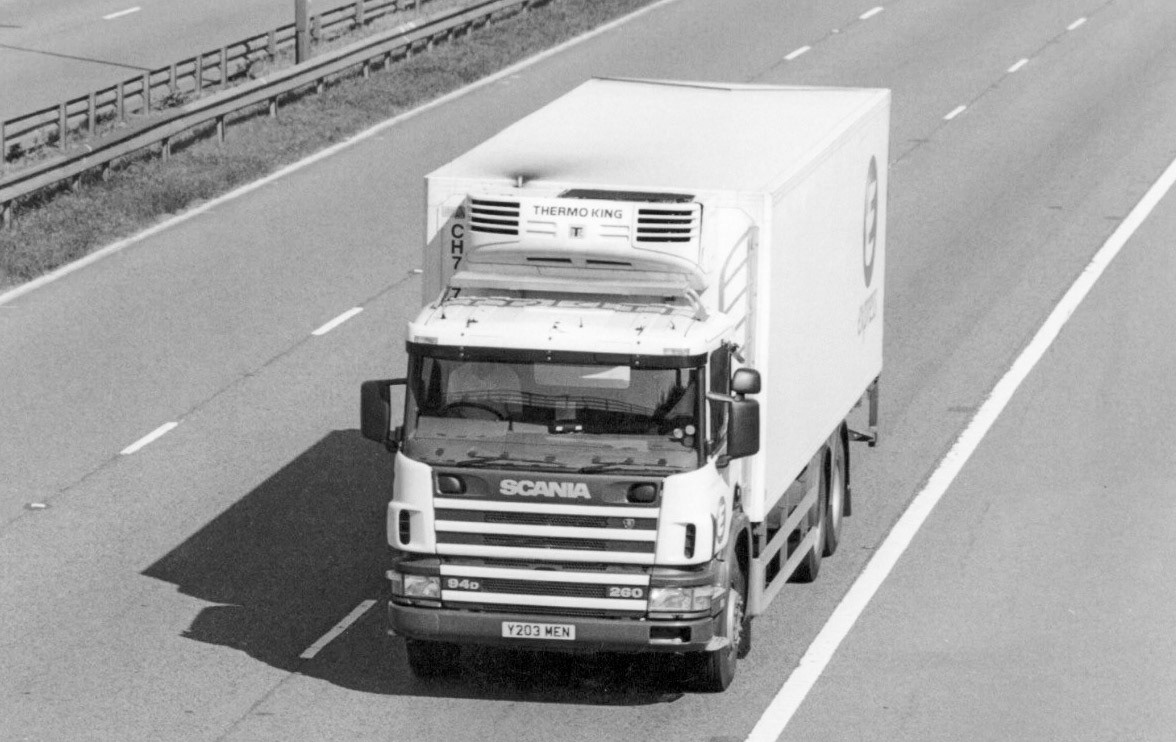 2001 Reg Scania 94 refrigerated 6-wheel box van Y203 MEN (eBay)