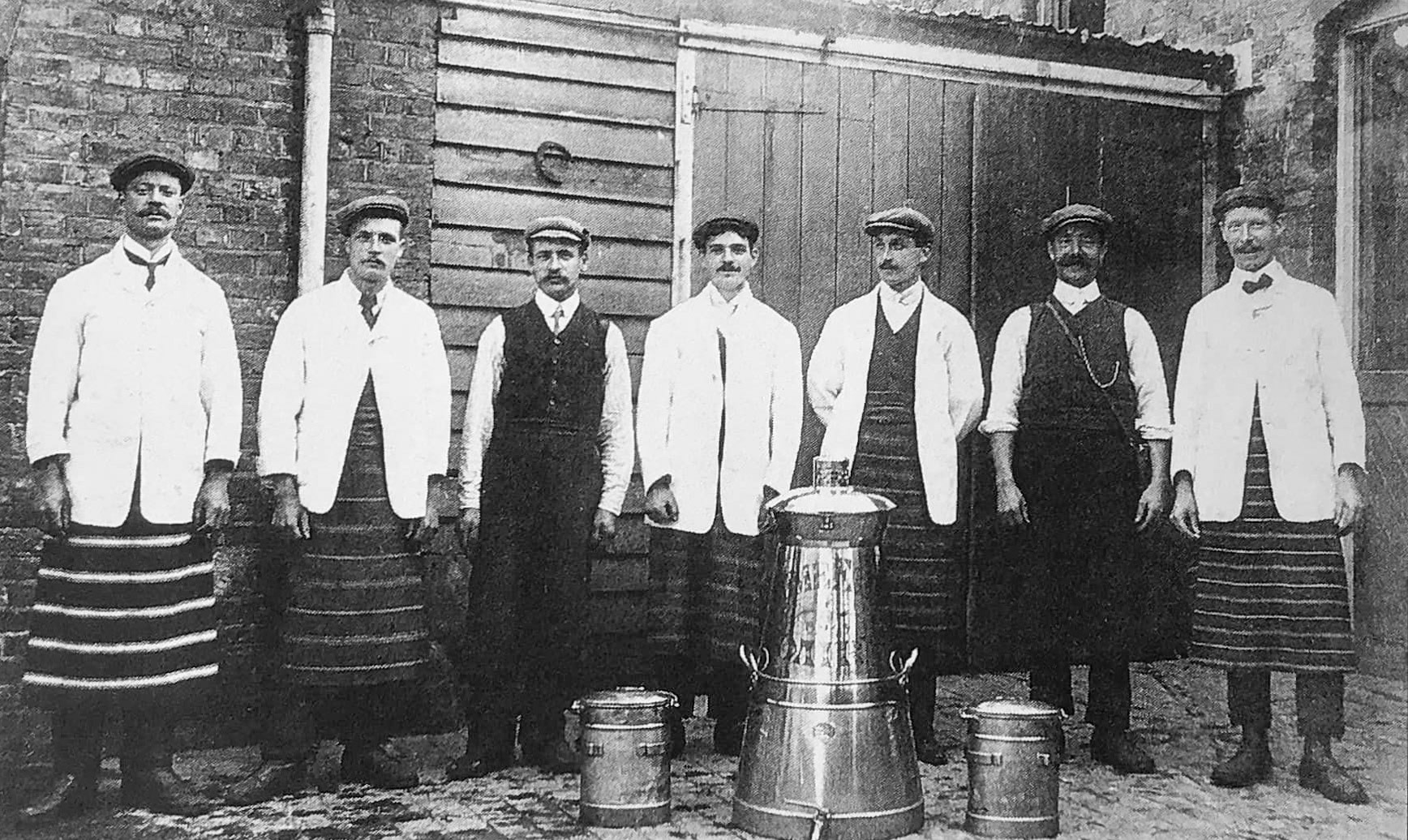 1909 Staff of Home Farm Dairy, Clyde Road, Wallington