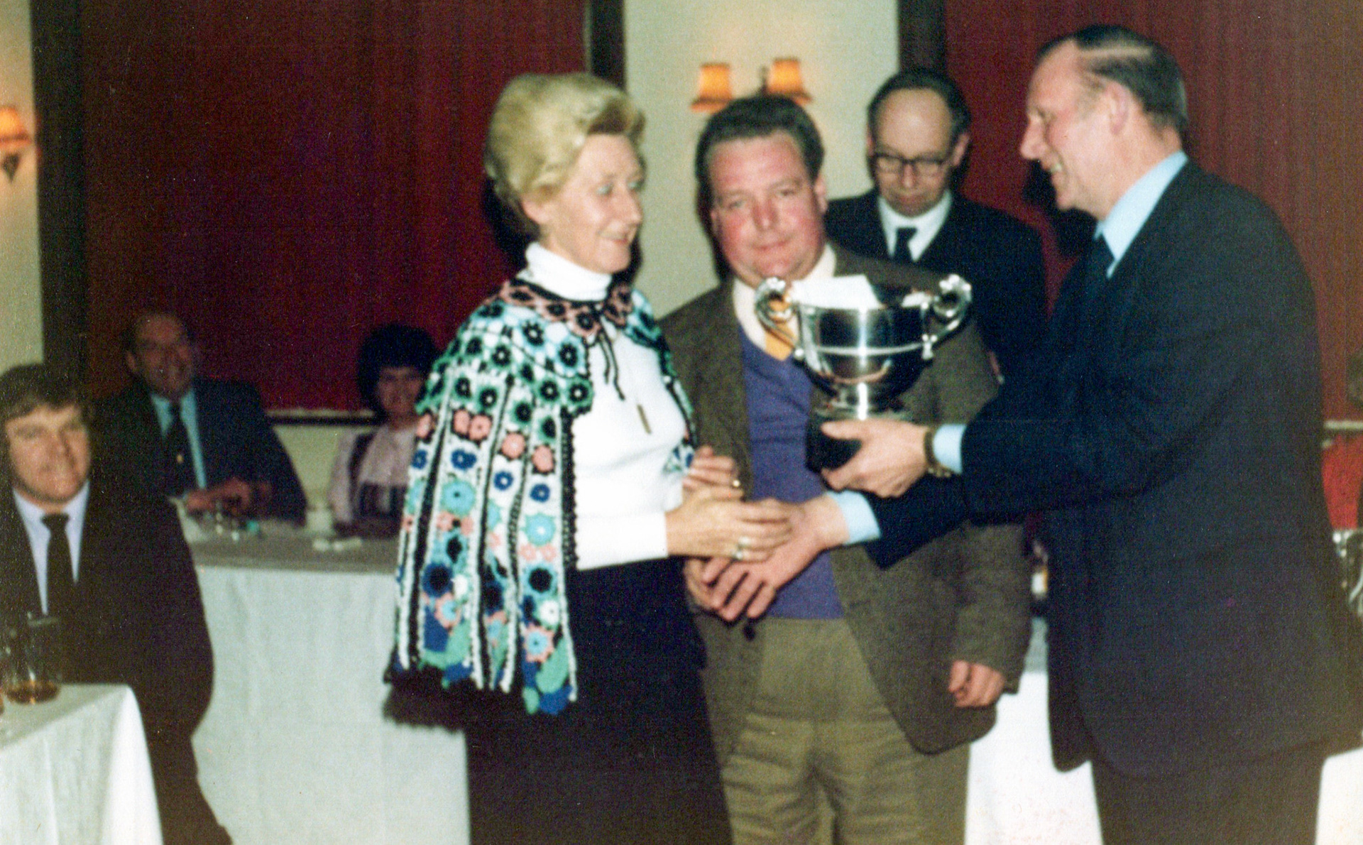 1980's Minsterley Bowling Club. Marion Davies comments "Just remember Burt Evans &amp; Robin". Dave Hughes adds "Dennis Bright?" (Courtesy Joe Lyons)
