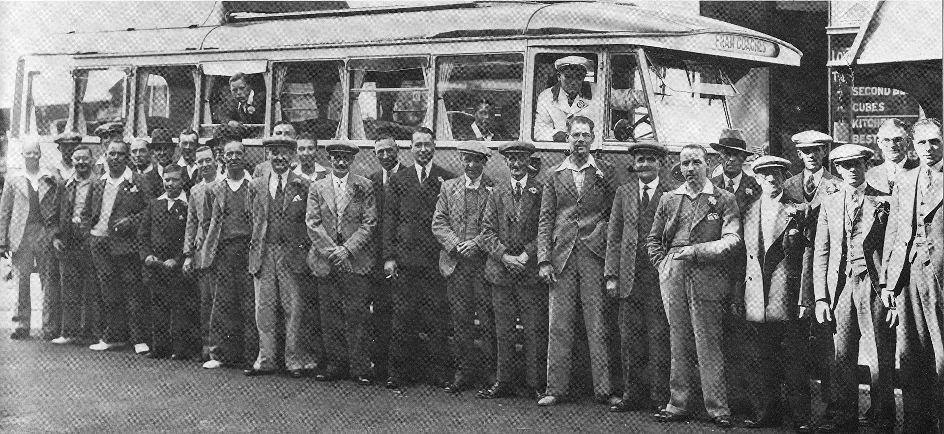 1938 Upper Norwood charabanc outing from Gipsy Hill