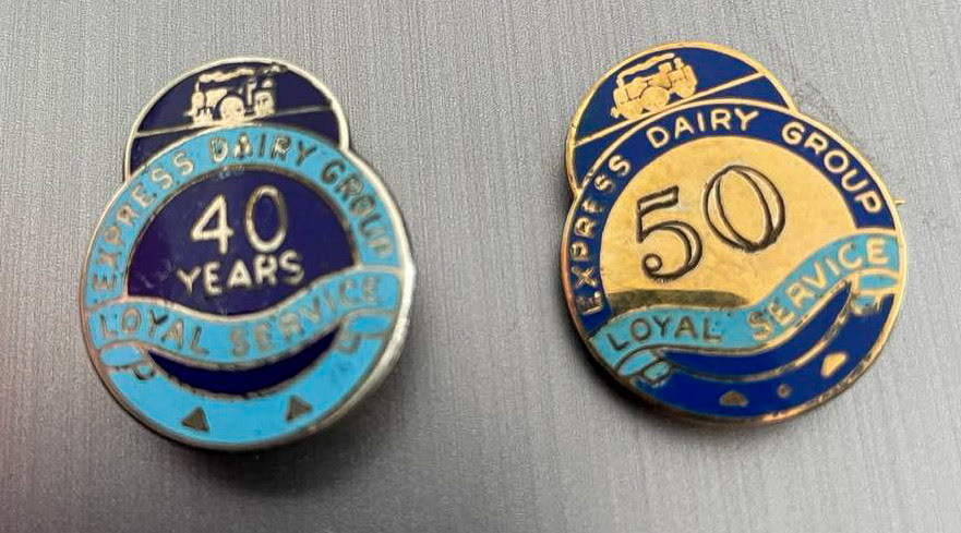 40 and 50 year service badges for 'A. Smith'. It looks as though the earlier badge has the start date (1926) and the second, 1977 badge the 50 year date. (Courtesy Leslie Croxford)