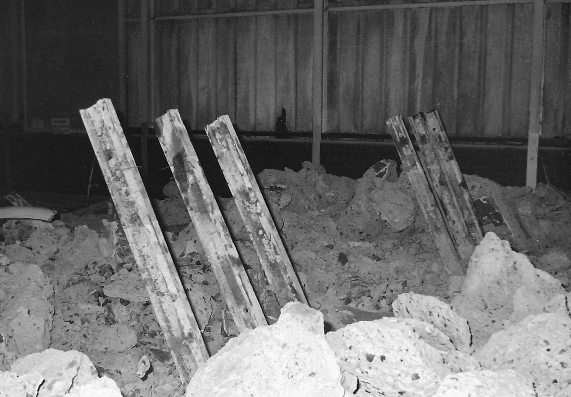 1979 South Morden, final internal demolition inside rail siding for re-use for ice tank, engineers' workshop and boiler house. (Photographer Sam Jones)