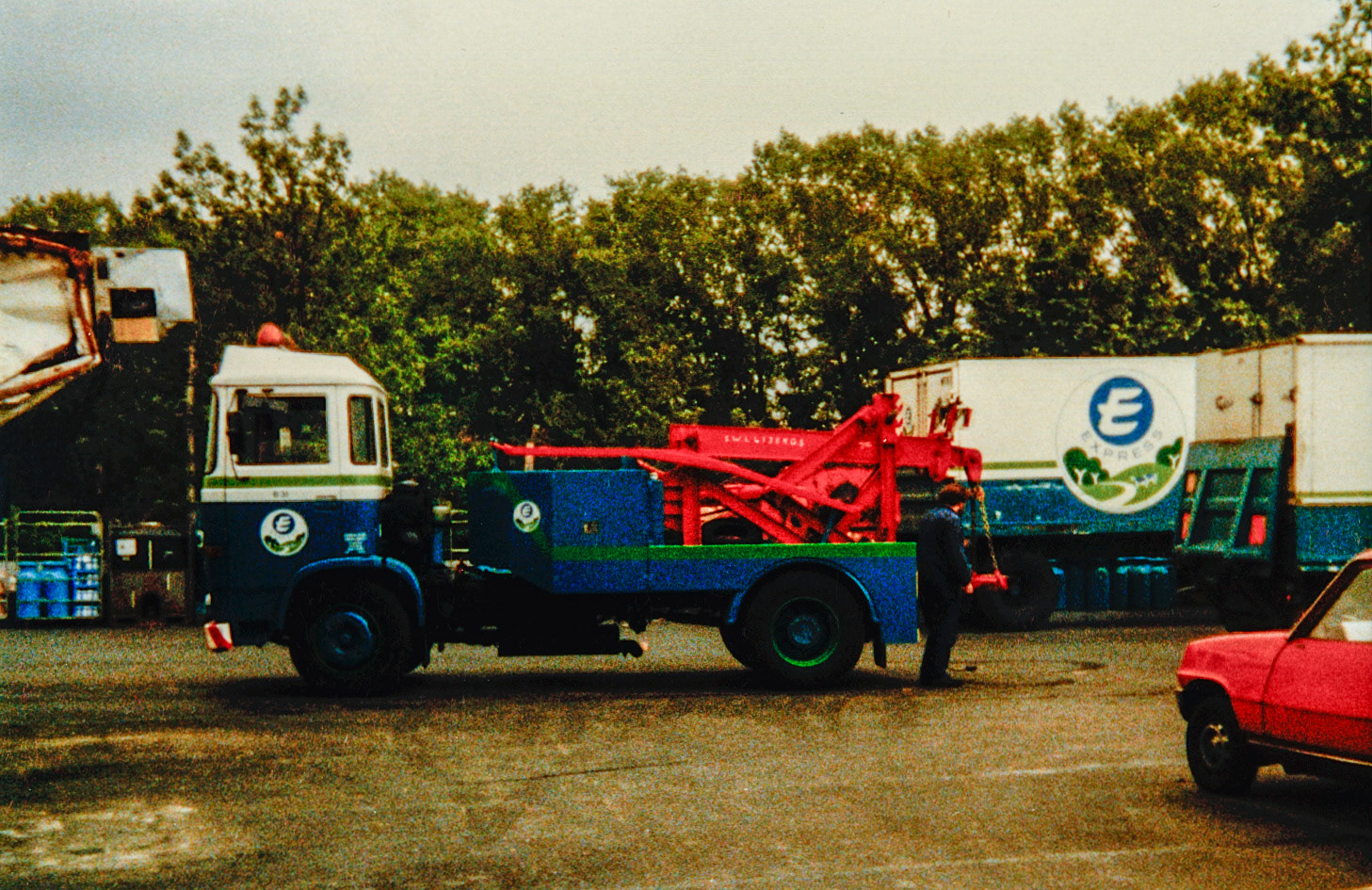 1980's? South Morden- Ruislip Breakdown Truck. Antony Simmons adds "This was originally a Cricklewood breakdown truck. I started working for Express in the workshop there and remember going going out on recoveries in it.". Antony Simmons adds "I also put the decals on the cab doors and body as there weren't any on it!" (Courtesy Dave Fane)