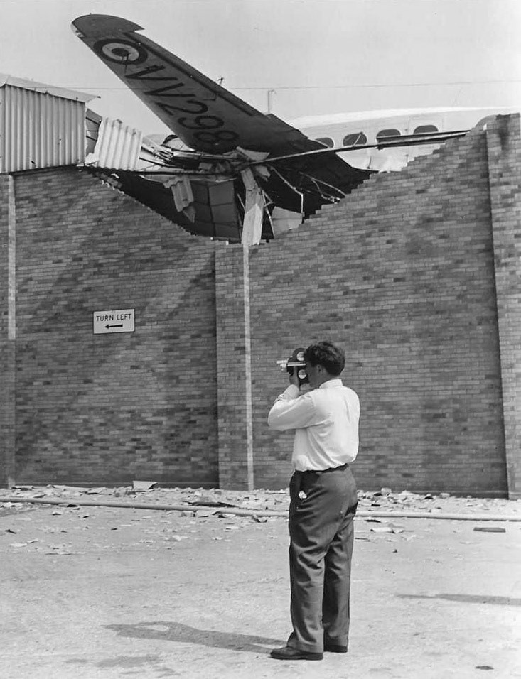 1960 (01 June). Avro Anson VV298. (Courtesy https://www.pprune.org/aviation-history-nostalgia/379570-egg-packing-anson-2.html)