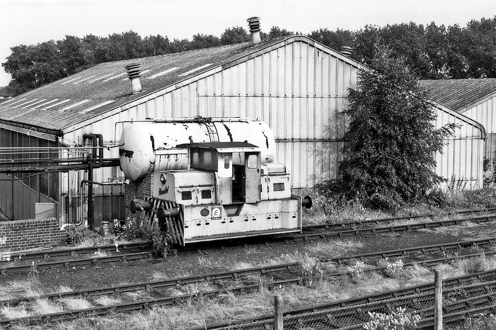 1970's Hunslet diesel shunter at South Morden rail siding, by refuelling tank