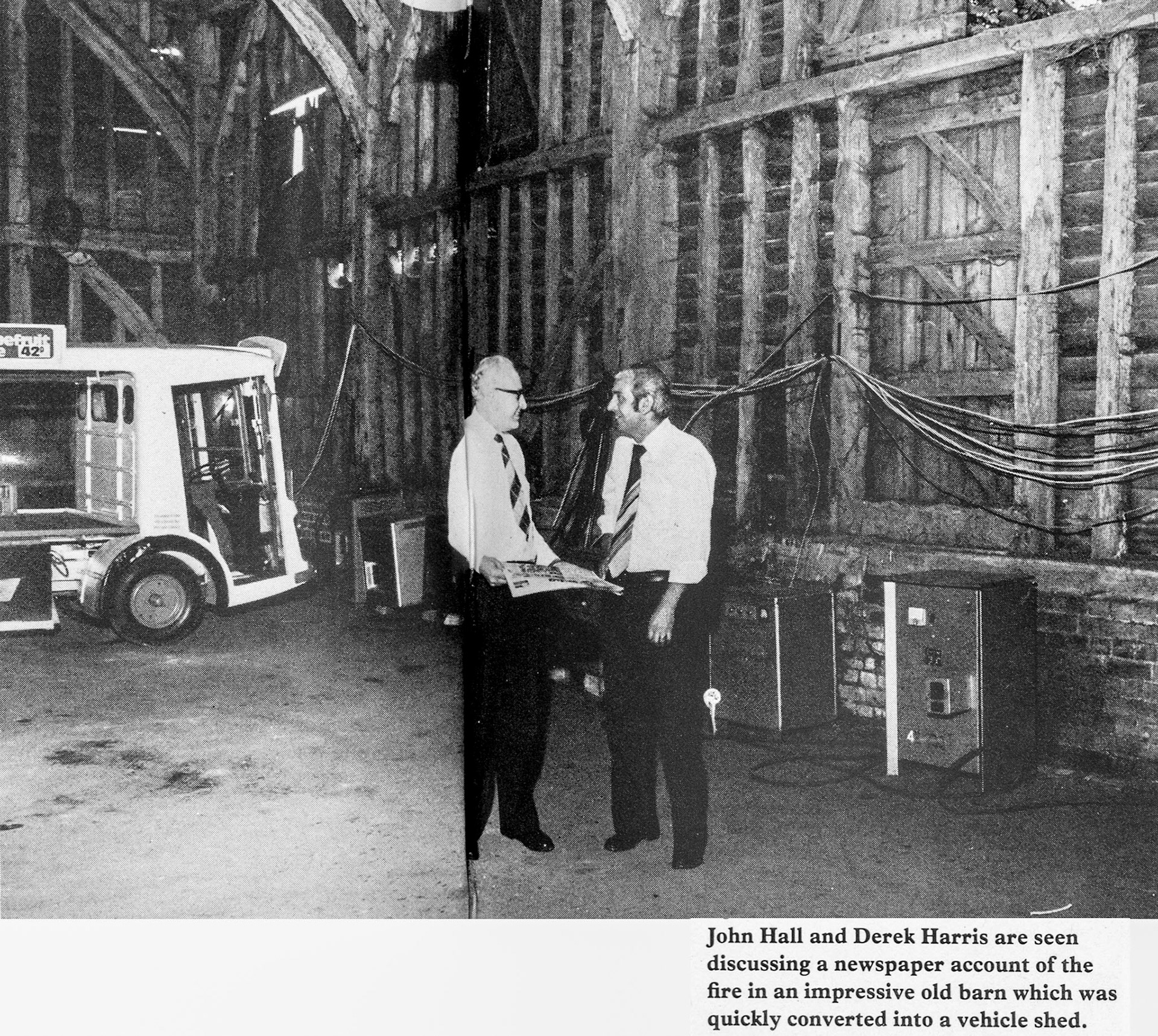 1979 St. Albans Retail fire-John Hall and Derek Harris in the old barn. (Express News Autumn)