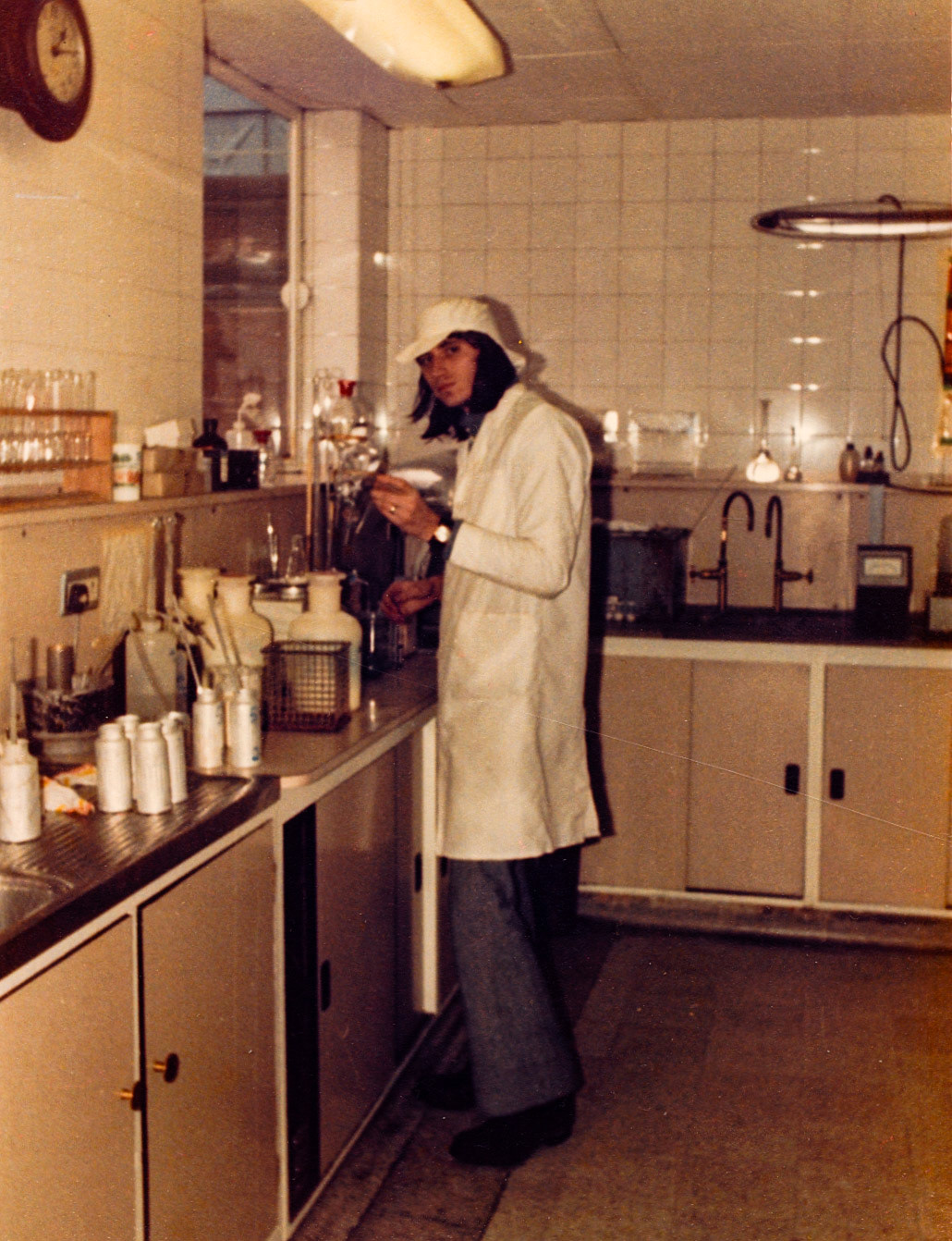 1980's? Minsterley Laboratory. Neil Thistleton identified by Ann Worrall and Jill Henderson (Joe Lyons Collection)