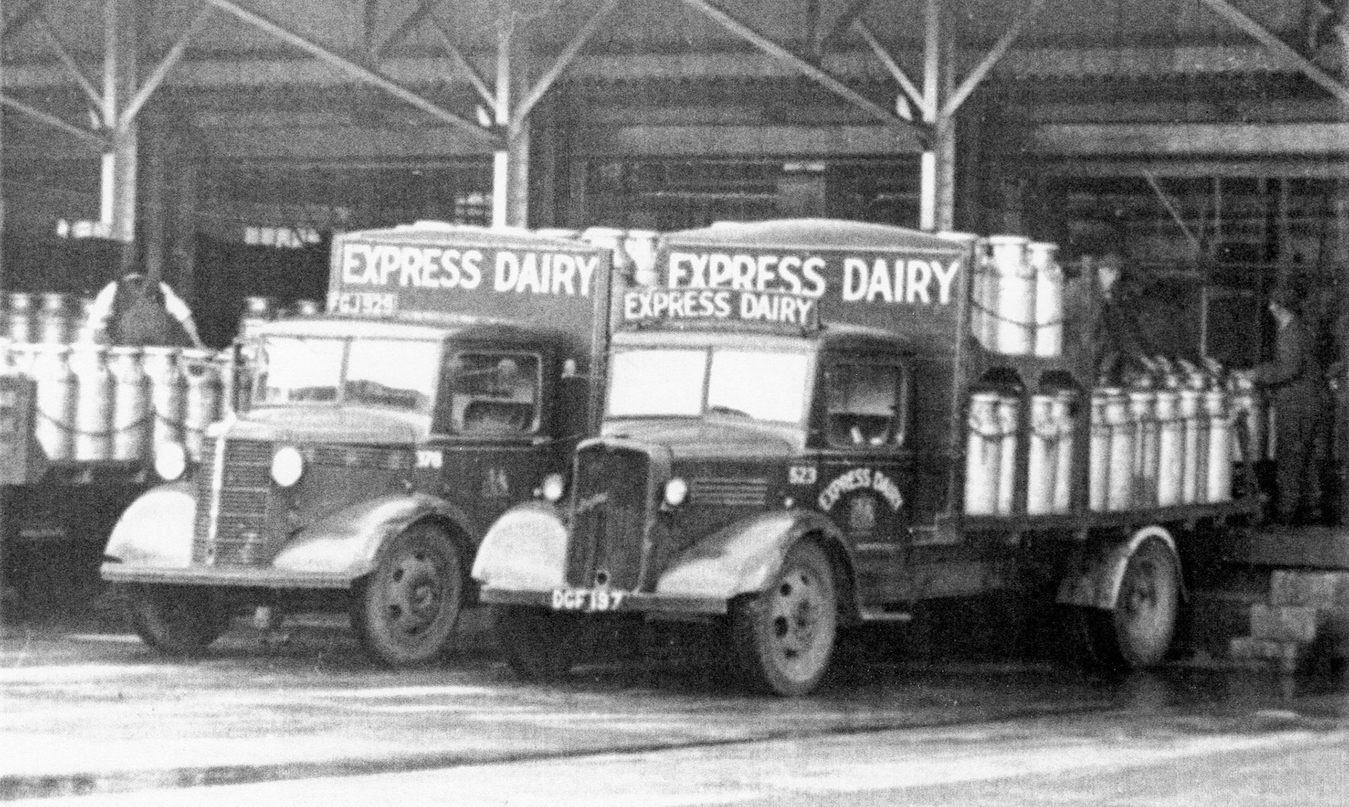 1940's? Churn Collection lorries, Co: 378 and 523. (Courtesy Paul Luke)